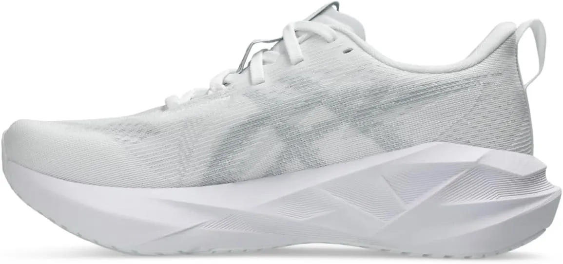 ASICS Women's Novablast 5 Sneaker
