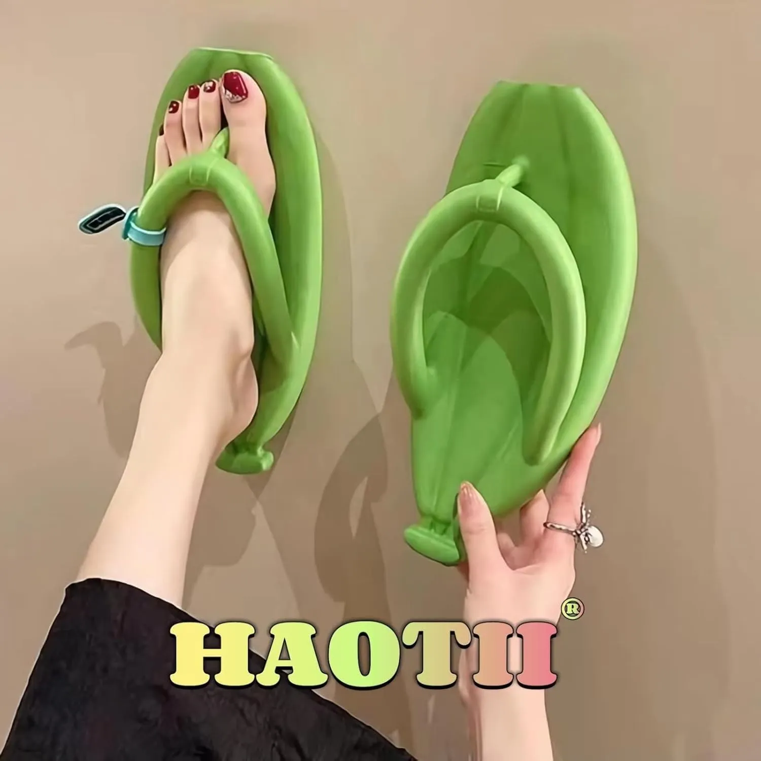 Banana slippers summer novelty shape non-slip Extremely Comfy clip toe flip flop slippers creative gift Unisex