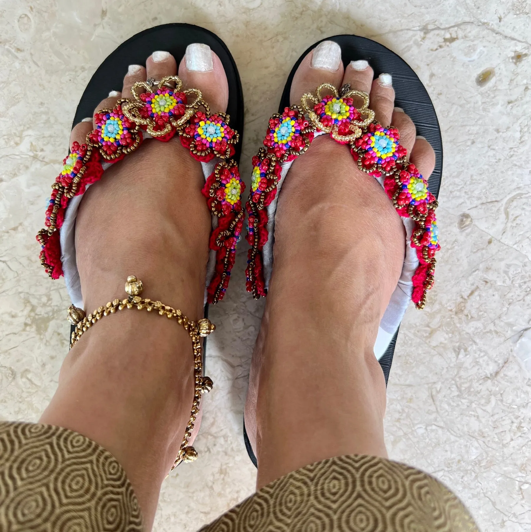 Black Flip Flops - Opulence