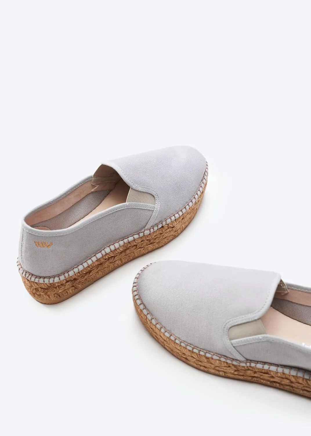 Castell Canvas Espadrille, Comfort and Style for Every Occasion, Size 6-11
