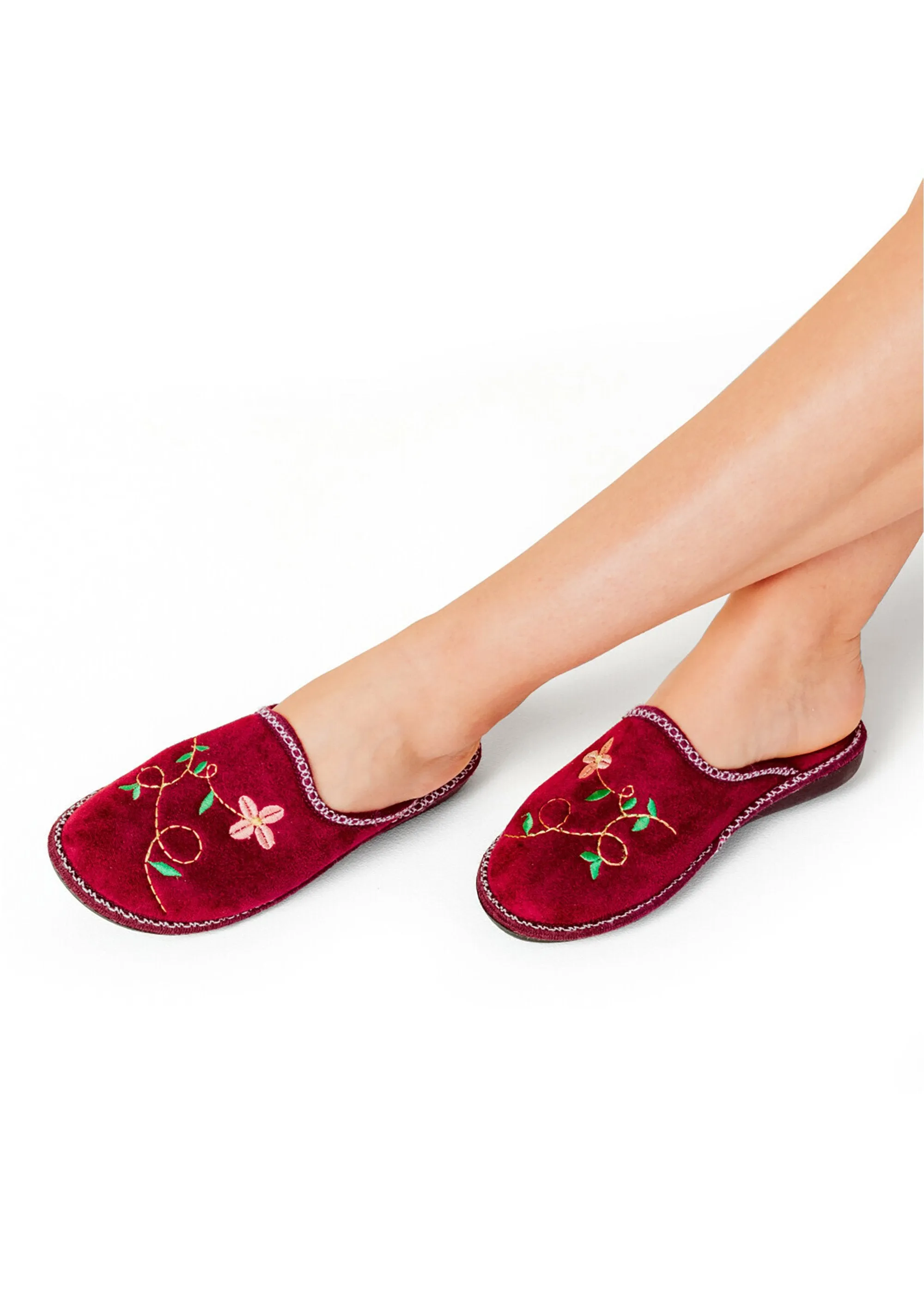 Comfort width wedge mule slipper