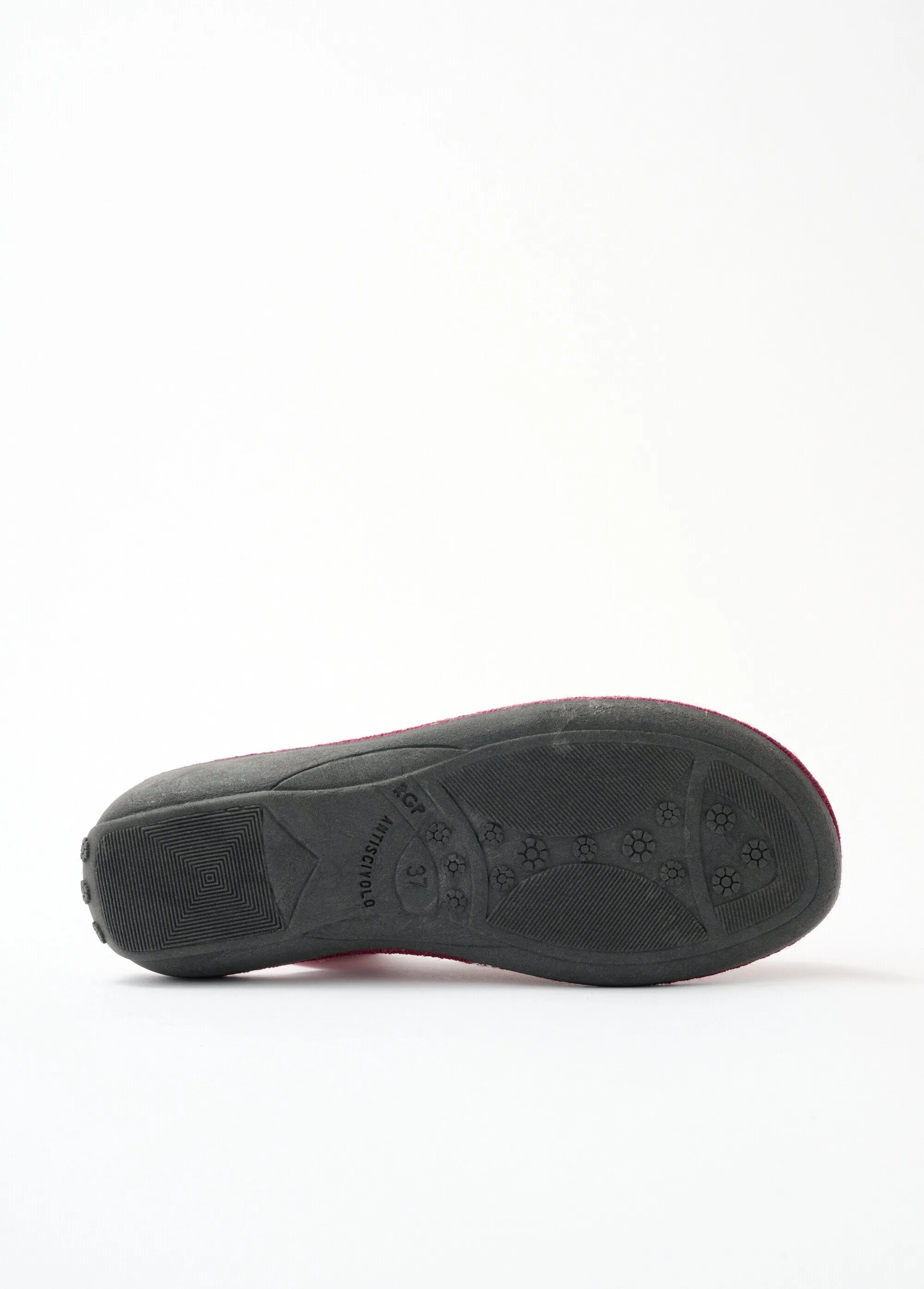 Comfort width wedge mule slipper