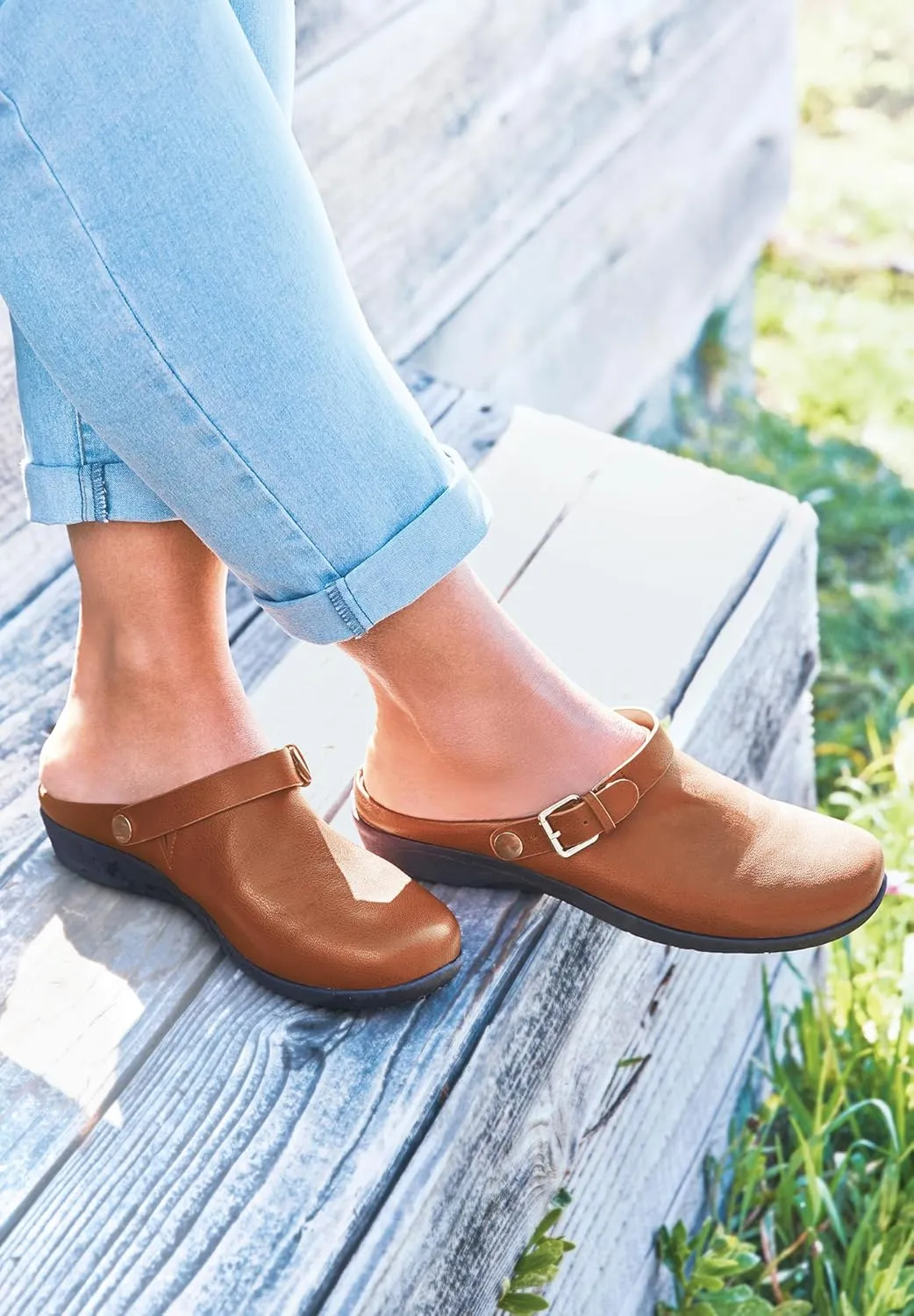 Comfortview Women's Wide Width The Indigo Convertible Mule
