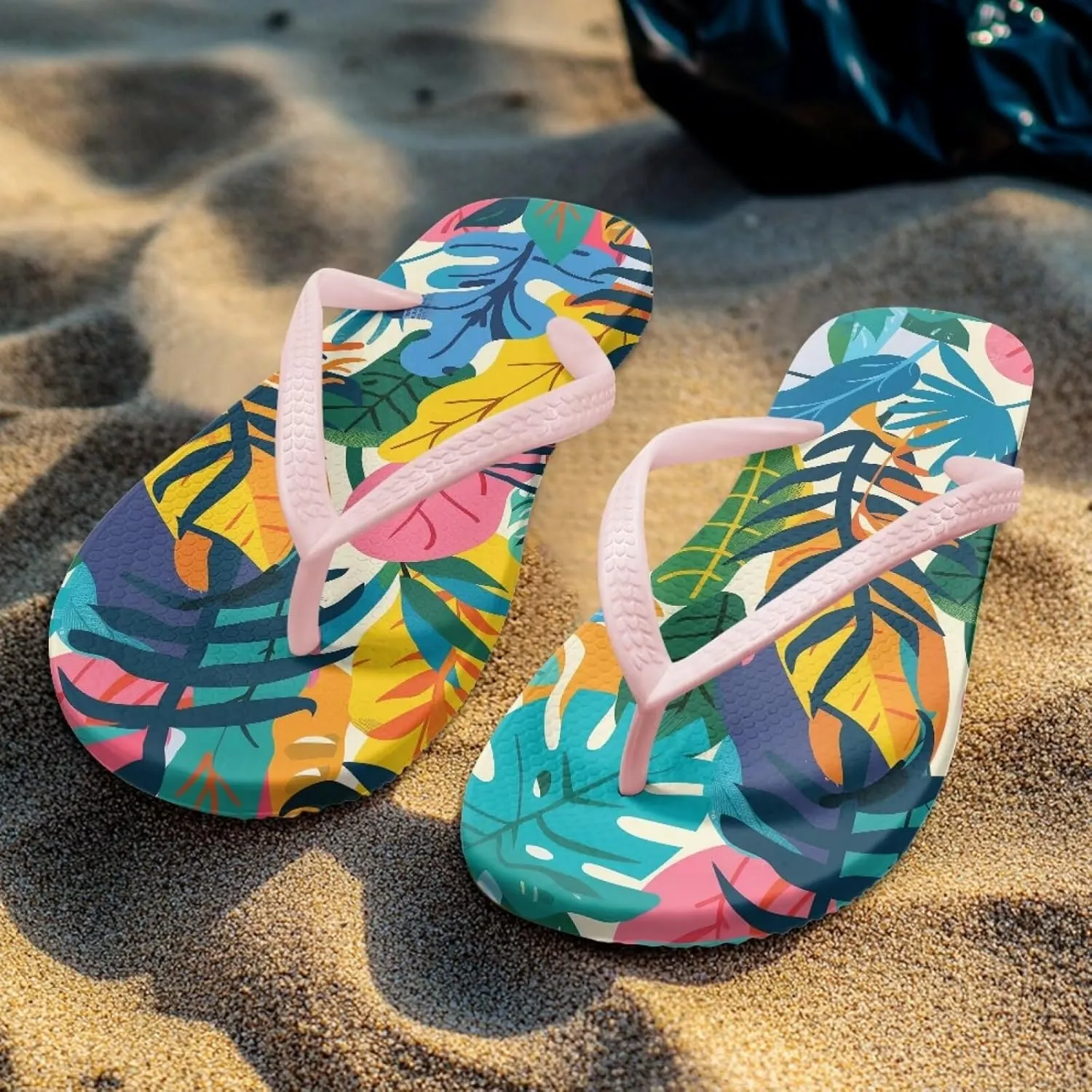 Creative Tropical Floral Print Women Flip Flops Lightweight Shower Slippers Stylish Casual Beach Sandals Summer Vacation