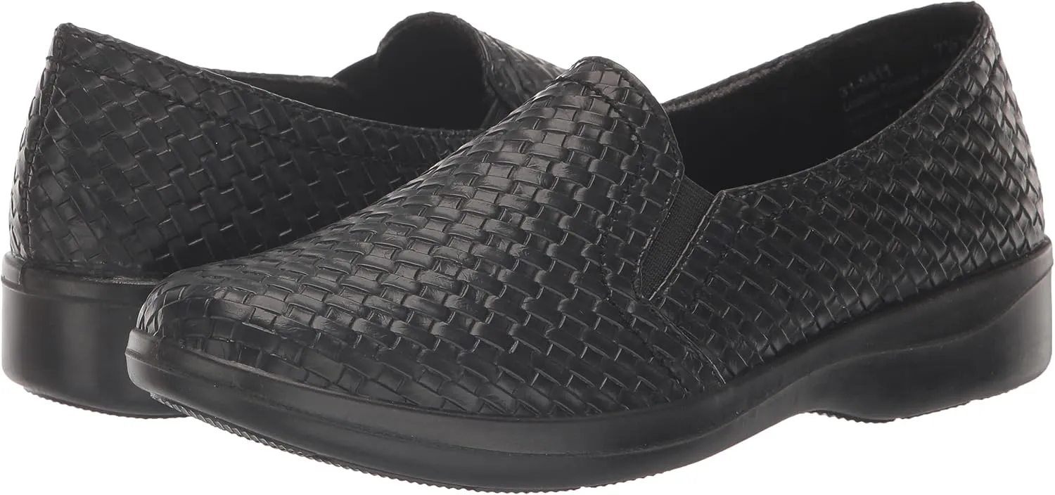 Easy Street Women's Eternity Sneaker