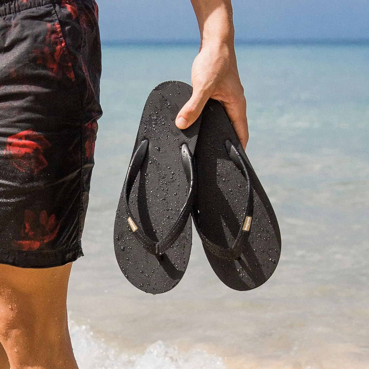 Feelgoodz Mens Classicz Rubber Flip-Flops - Waterprooof, 100% Natural Rubber & All-Vegan Sandals, Fair Trade Certified Slippers, Consciously Sourced & Artisan-Crafted