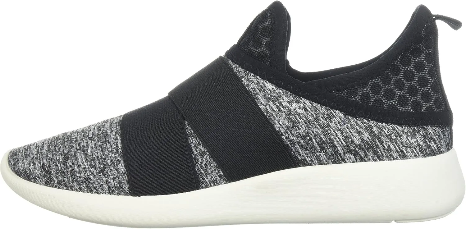 Fergalicious Women's Jiffy Sneaker