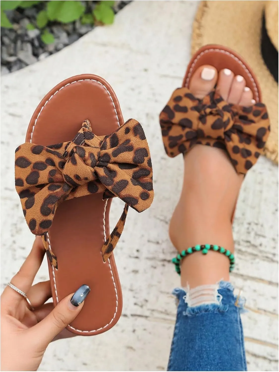 GORGLITTER Women's Leopard Print Bow Flat Sandals Slip On Open Toe Flip Flops Slide Sandal