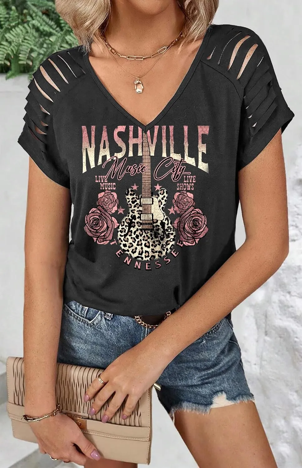 Graphic Tees for Women Vintage Short Sleeve Western Shirts Summer Casual V Neck Country T Shirt Cute Concert Outfits