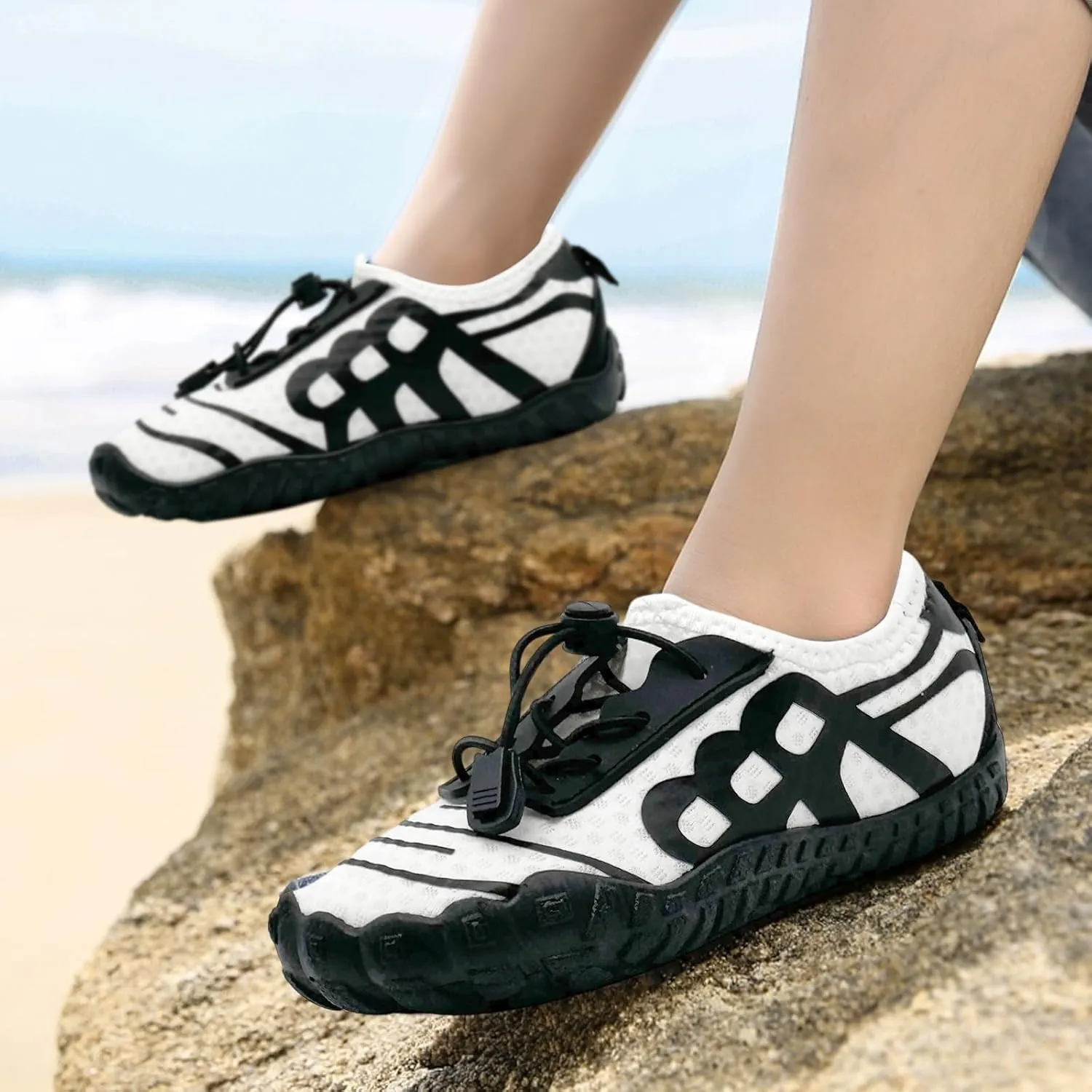 Kids Water Shoes Boys Girls Quick-Dry Beach Lightweight Toddler Barefoot Shoes Slip On Soft Walking Sneakers for Swim Beach Pool Black
