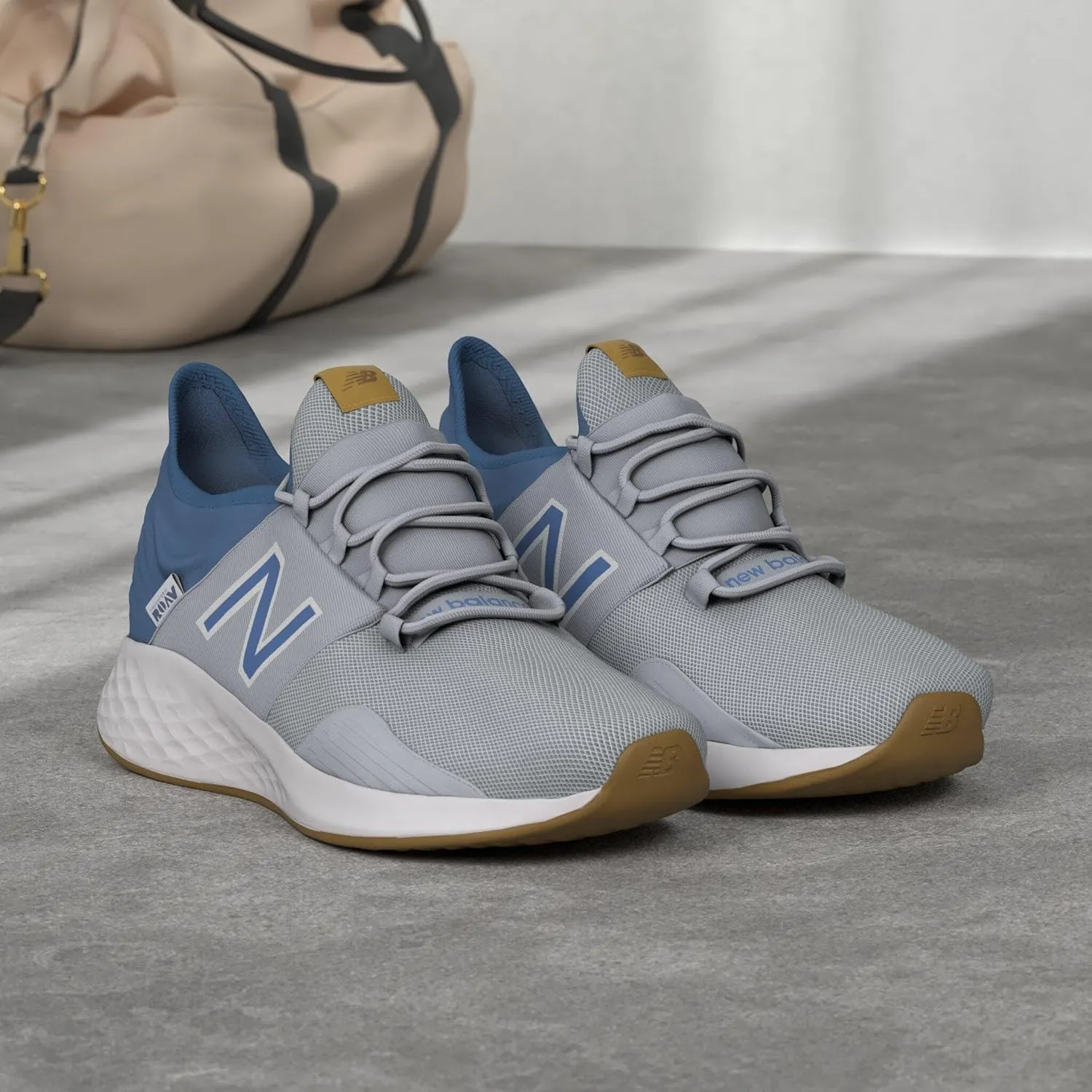 New Balance Men's Fresh Foam Roav V1 Sneaker