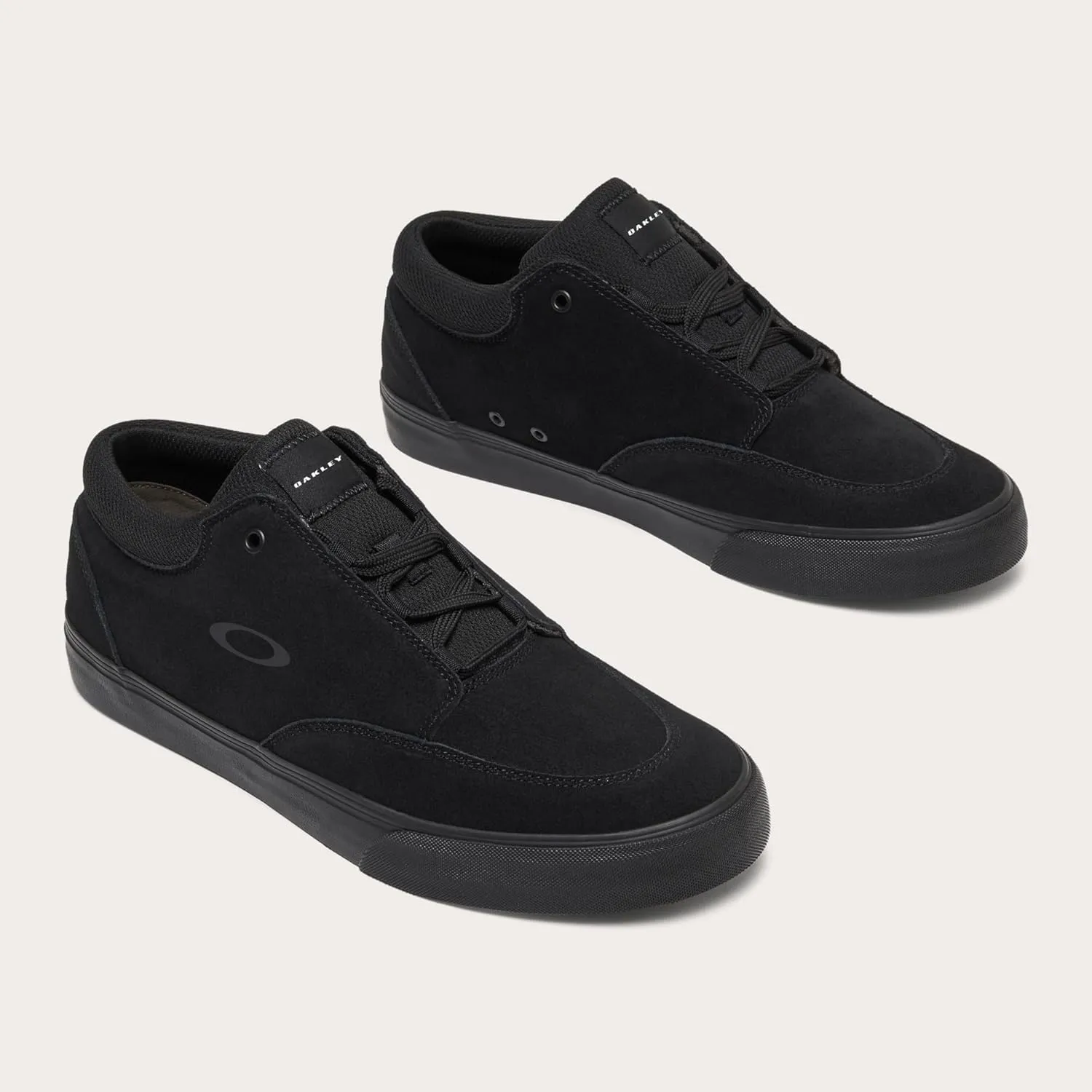 Oakley Men's Banks Low Sneaker
