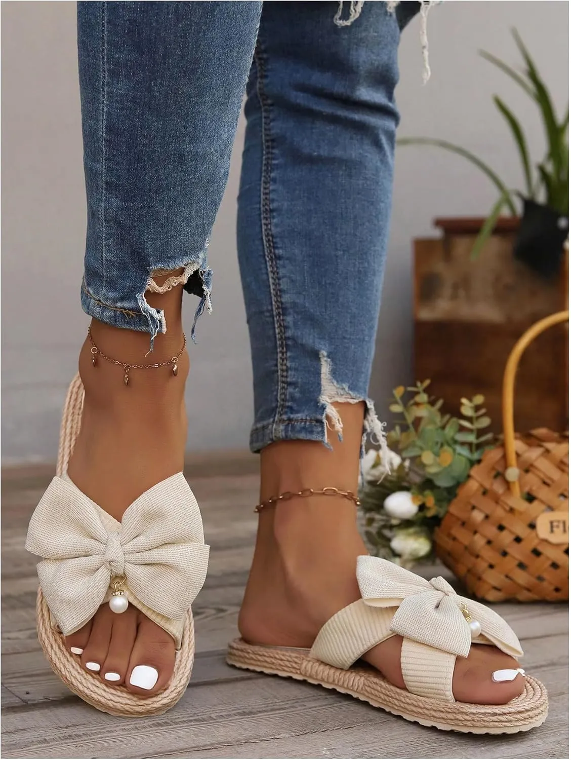 OYOANGLE Women's Bowknot Open Toe Espadrille Sandals Slide On Straw Flat Sandals Vacation Beach Slippers