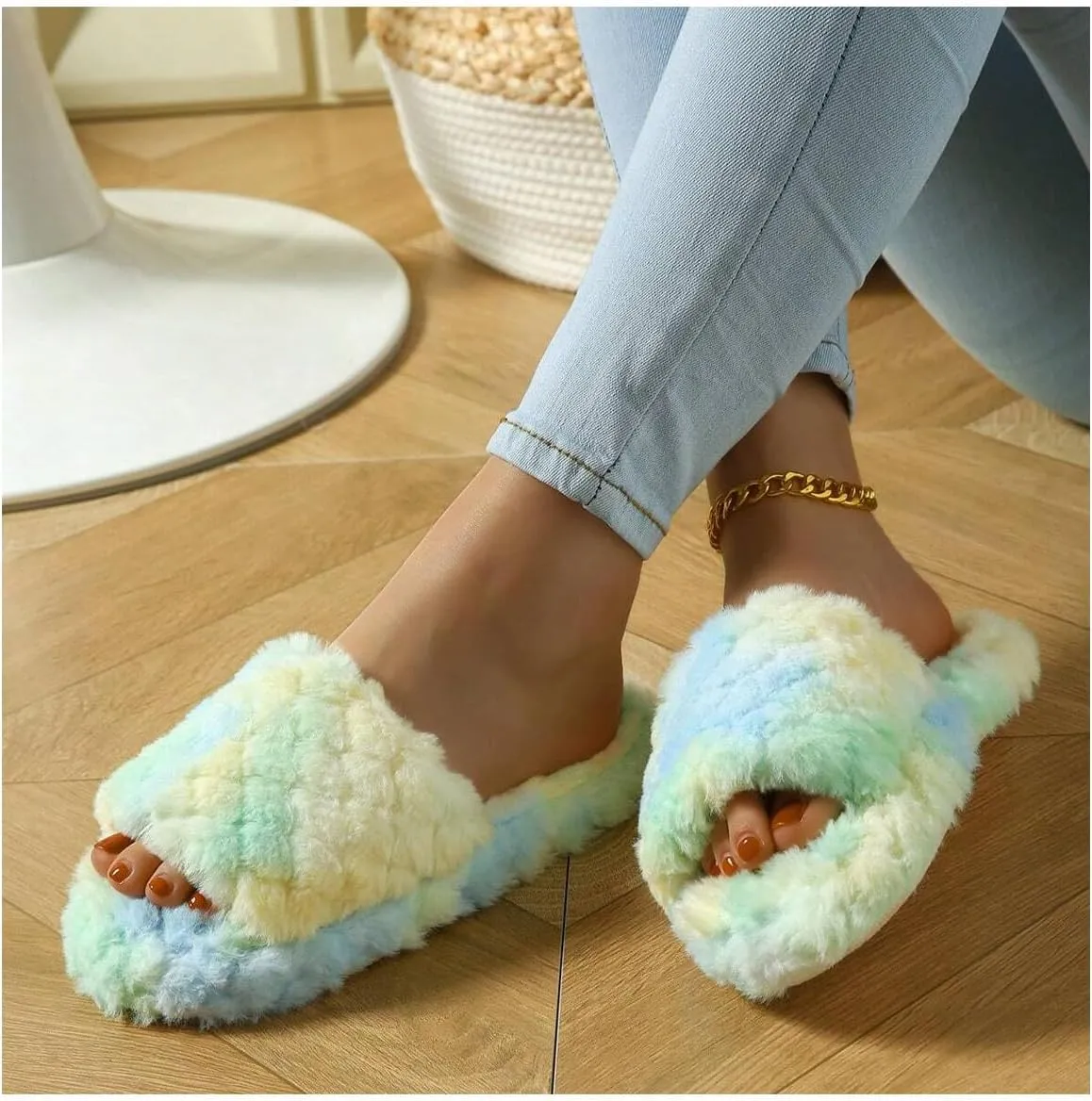 OYOANGLE Women's Tie Dye Open Toe Furry Slippers Slip on Fuzzy Plush Slides Slippers Comfy House Slippers