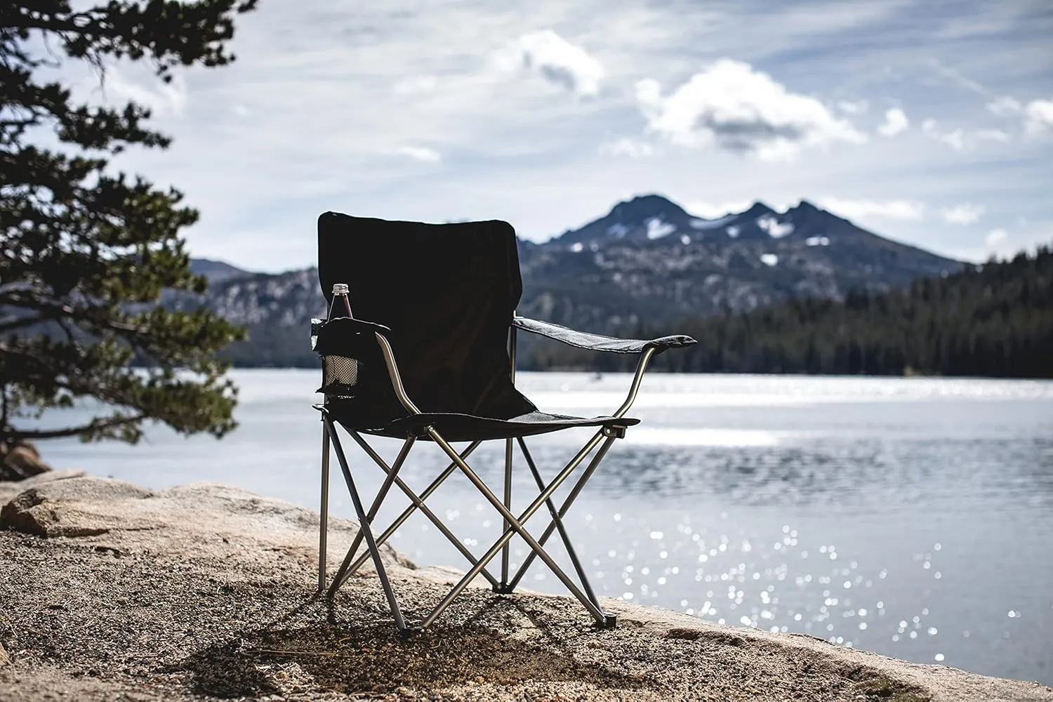 PICNIC TIME NHL Boston Bruins PTZ Portable Folding Camp Chair, (Black)