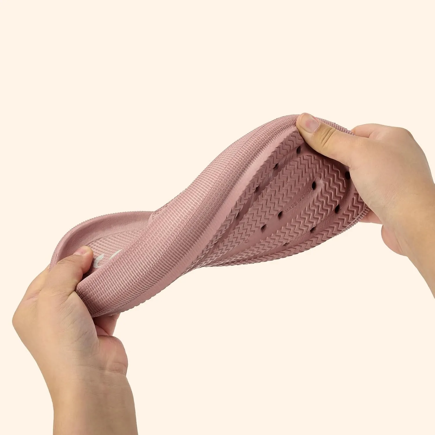 Pillow Slippers for Womens House Slides Sandals Cushioned Thick Sole Cloud Slippers Easy to Clean Quick Dry Shower Shoes