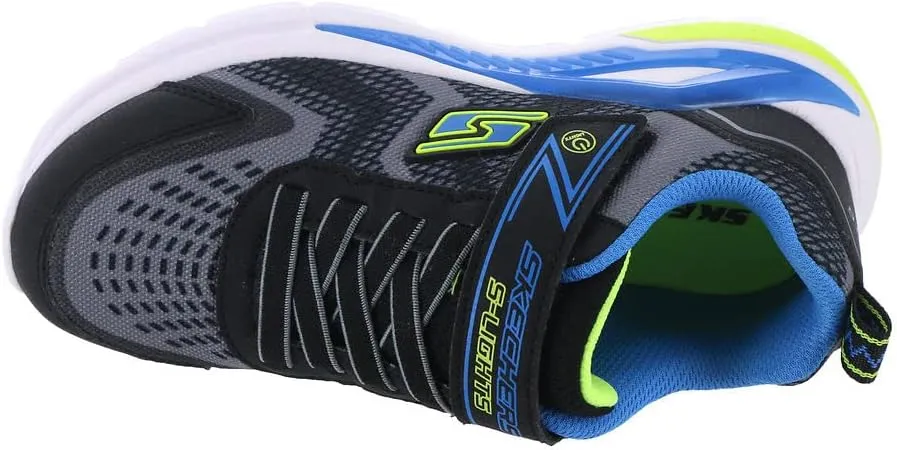 SKECHERS Boy's Tri-namics Sneaker