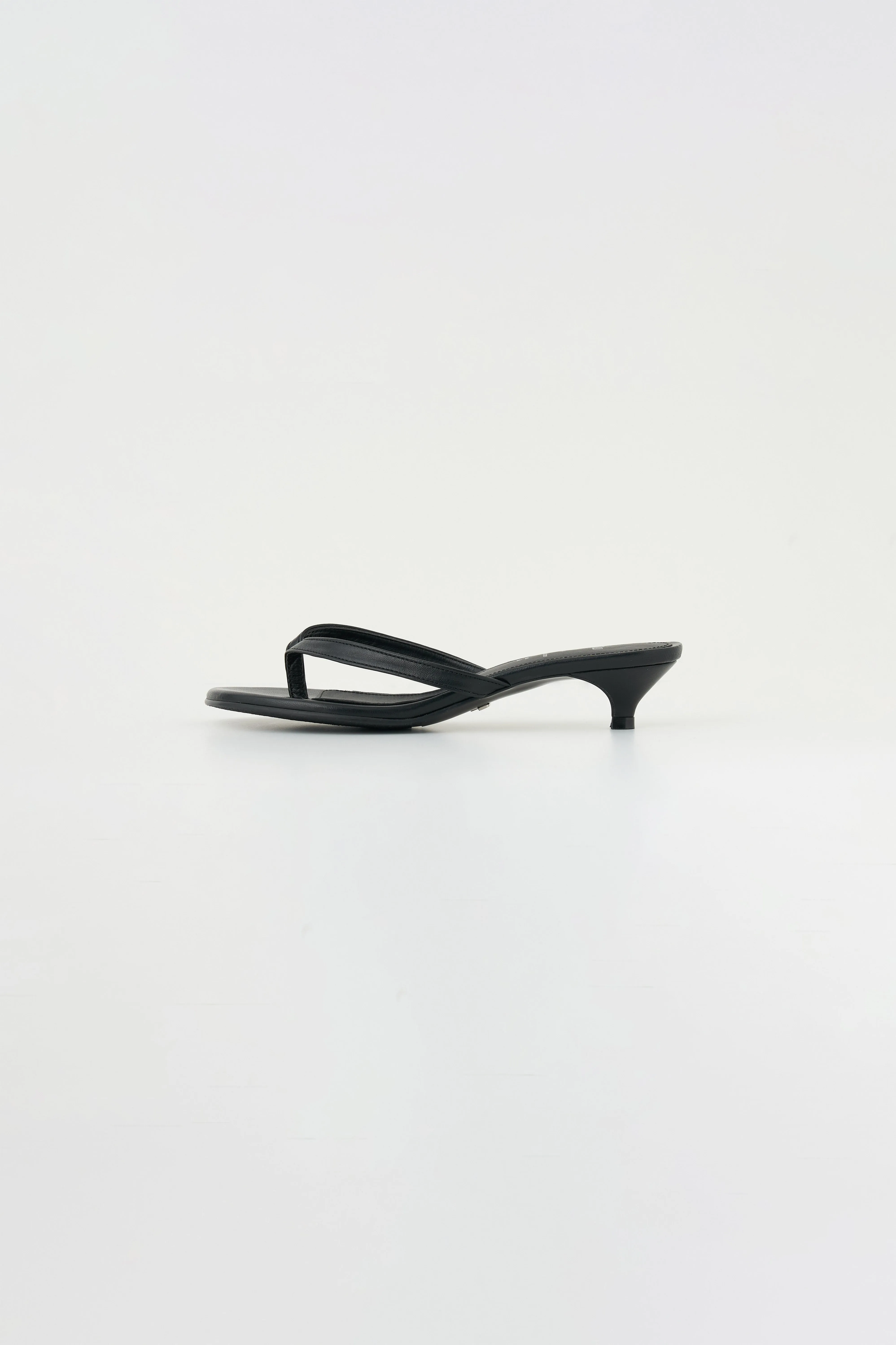 Soft flip flop heel