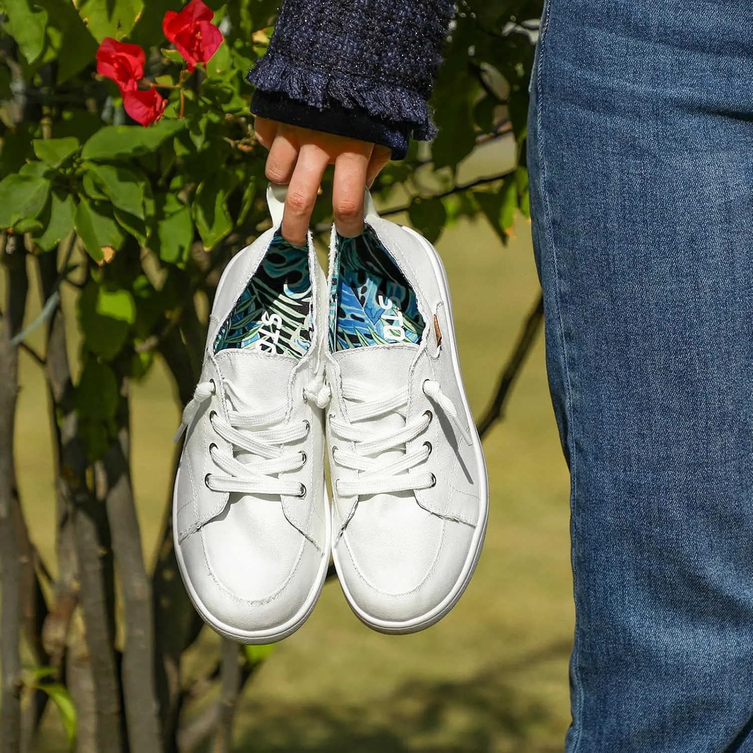 STQ Slip on Sneakers for Women Casual Canvas Shoes Machine Washable