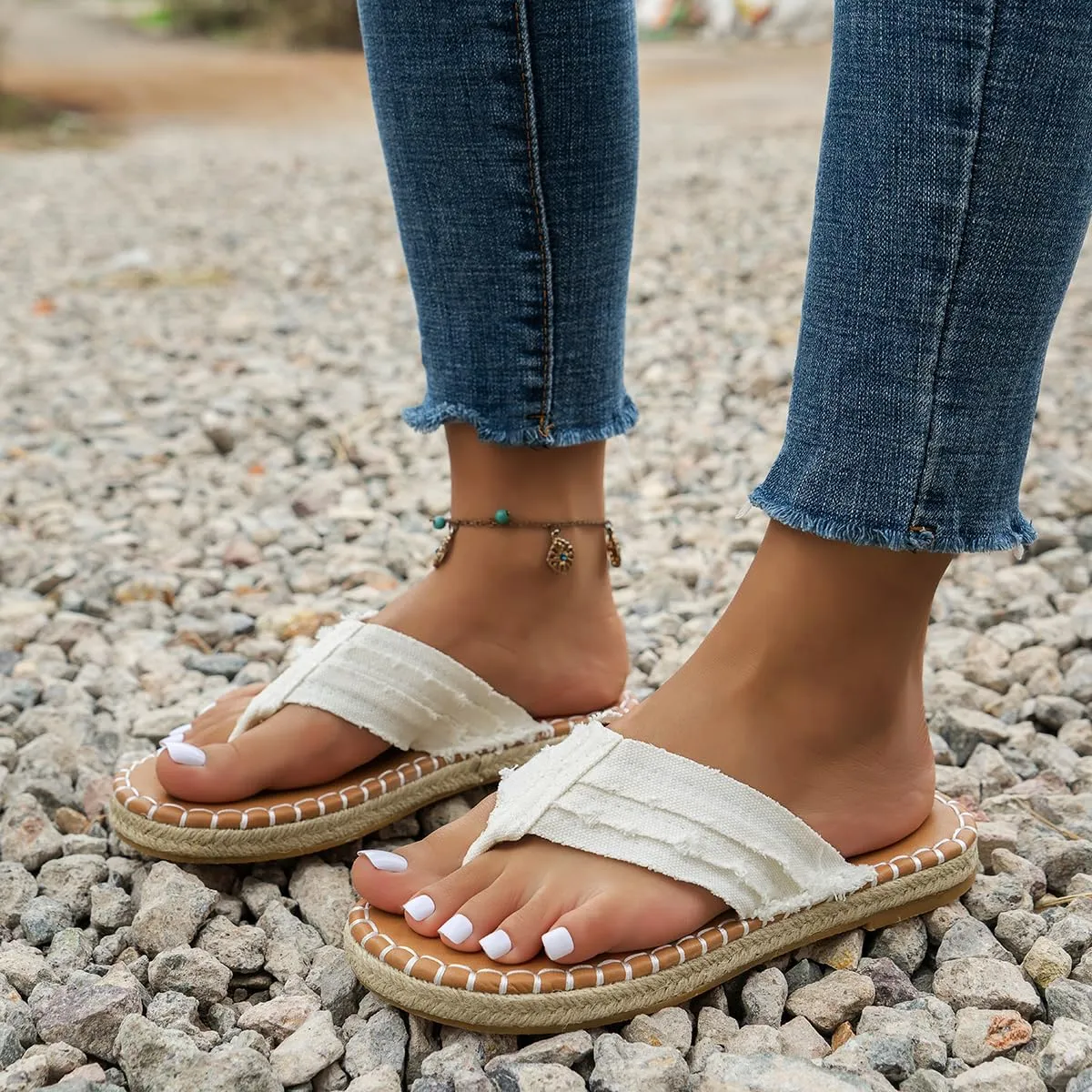 Summer New Flat Clip Toe Fisherman Shoes, Outer Wear Sandals Slippers, Thick Bottom Solid Color Round Toe Buckle Strap Sandals, Stylish Outer Wear Woven Beach Sandals For Women Flip flop