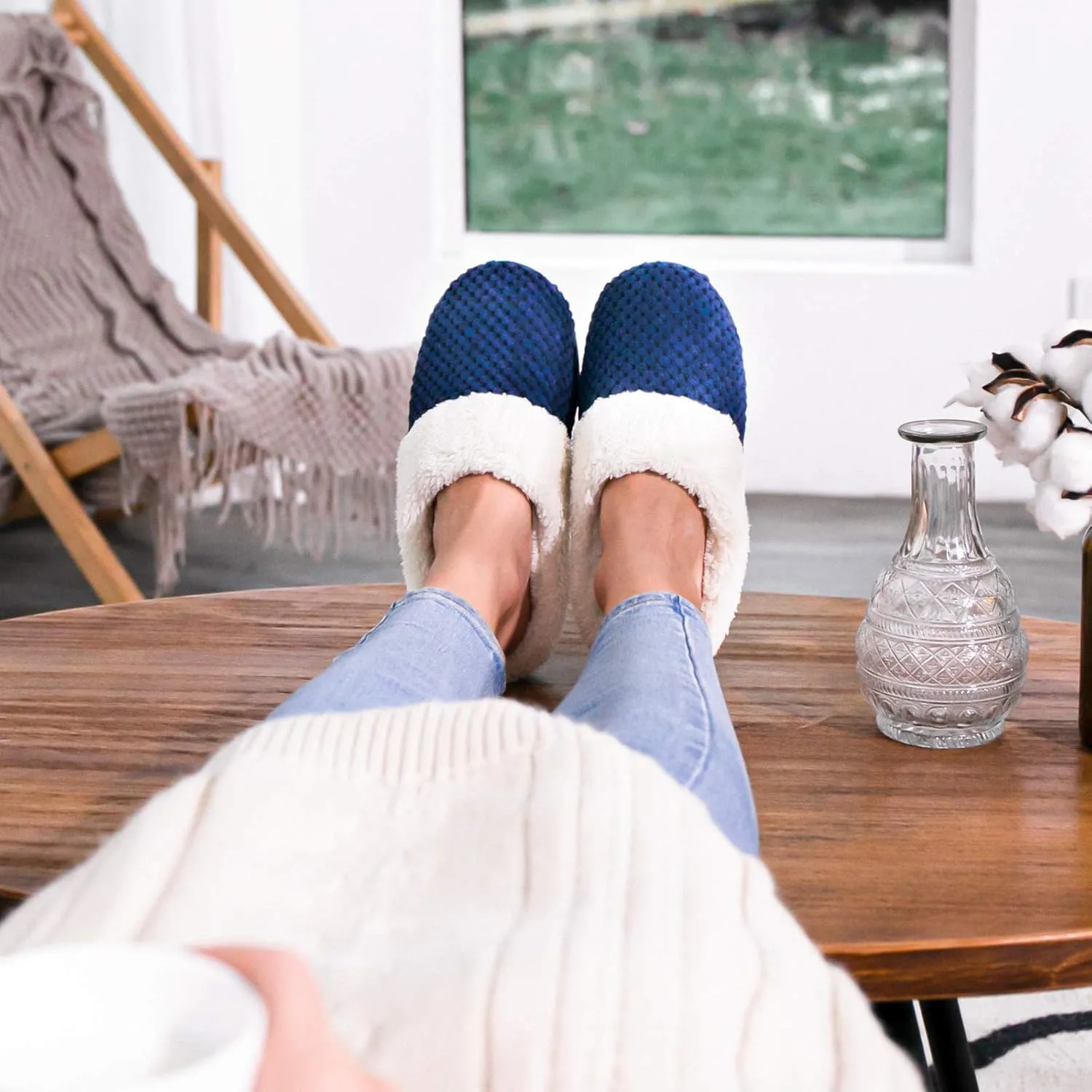 ULTRAIDEAS Women's Lamb-hug Comfy Fleece House Slippers Memory Foam, Slip-on House Shoes Indoor Outdoor