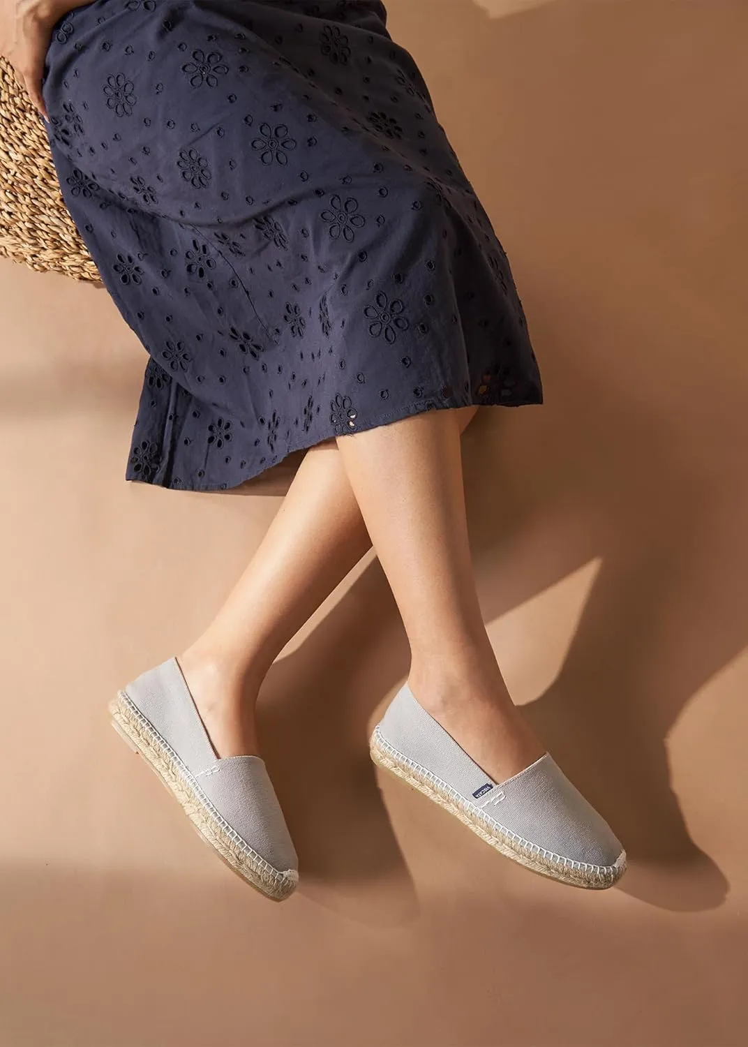 VISCATA Llafranc Canvas Espadrille Flats with Traditional White Stitching Soft Breathable Cotton Canvas and 100% Natural Jute Midsole for All Casual Occasions