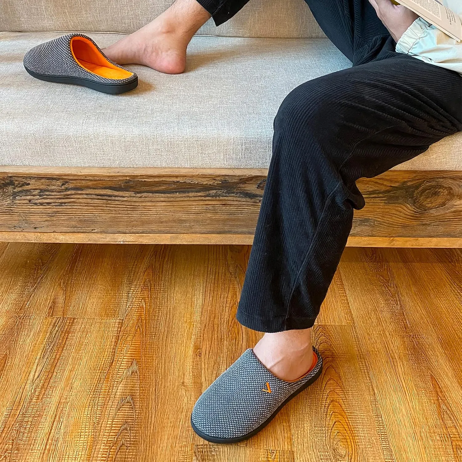 VONMAY Men's Two-Tone Slippers Slip On Memory Foam Comfy House Shoes Lightweight Indoor Outdoor