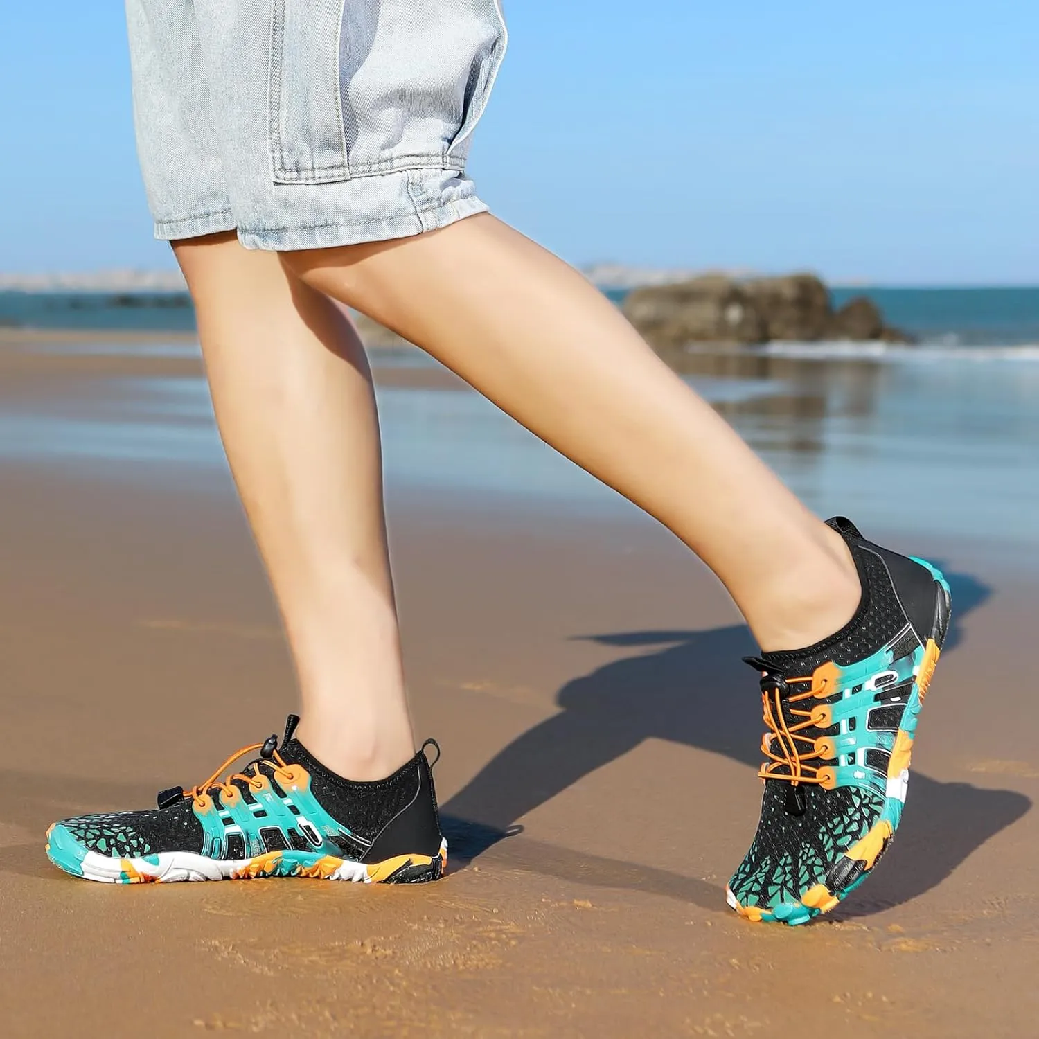 Woman Water Sports Shoes Vacation Beach Shoes Ultra Light Totally Drainage Quick-Dry Aqua Barefoot Slip-on