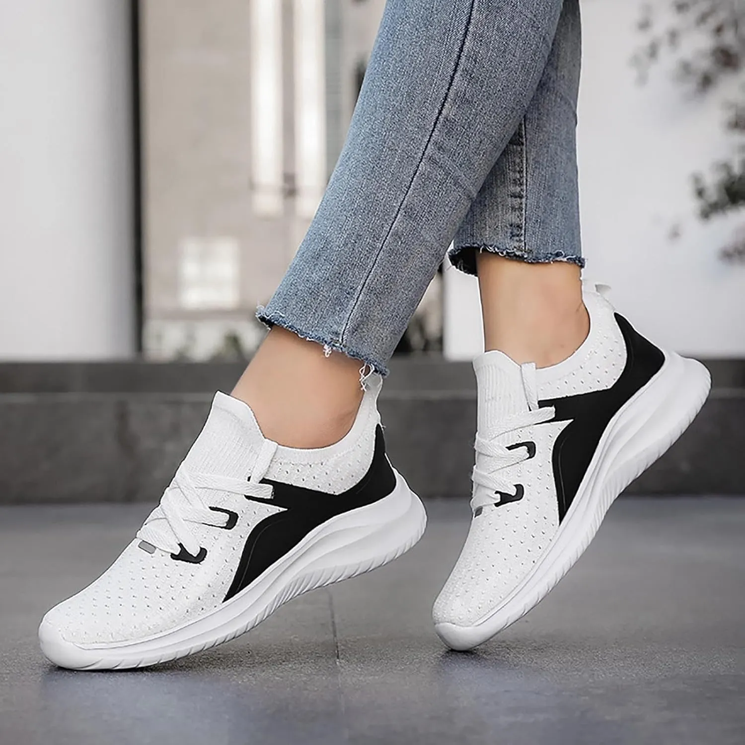 Women Gym Shoes Breathable Mesh Soft Platform Slip On Sneakers Summer Casual Comfortable Non Slip Running Sport Shoes