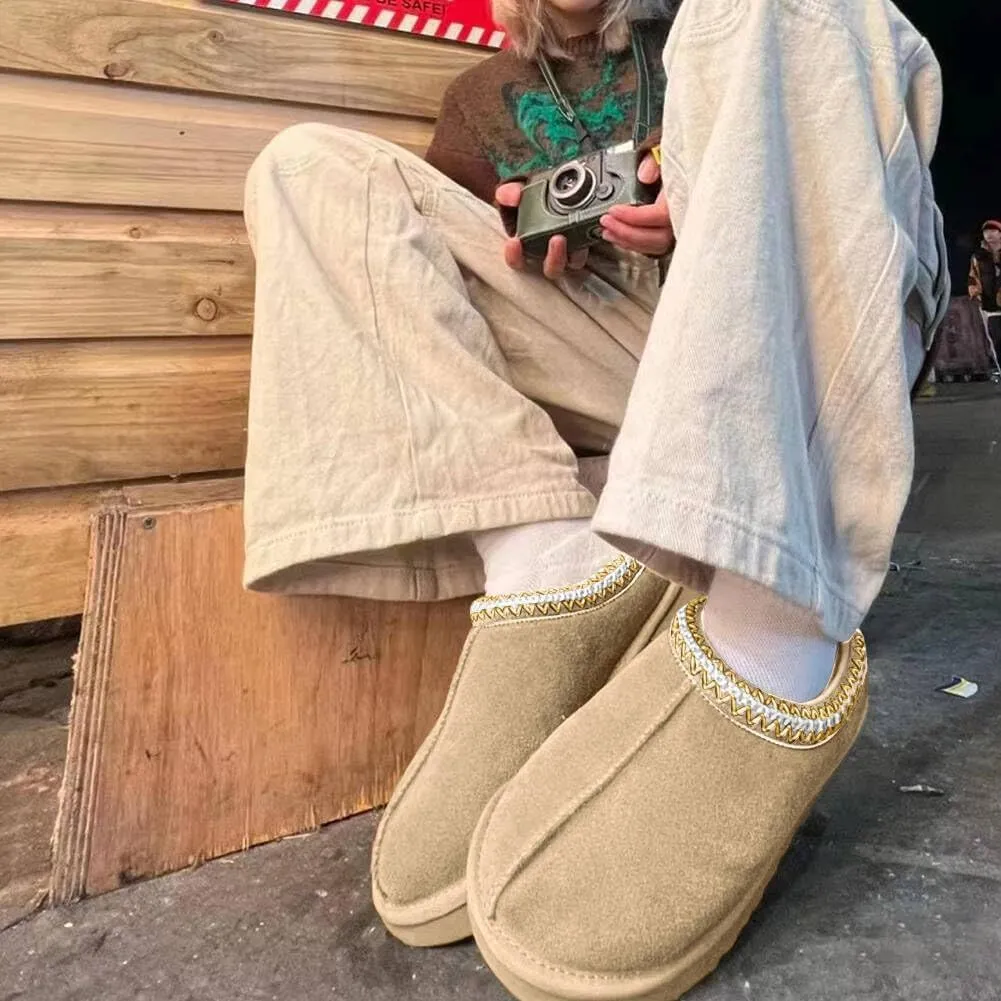 Women's Fuzzy Slippers Platform Mini Boots for Women Comfy House Slippers Slip On Shoes Non-Slip Suede Clogs