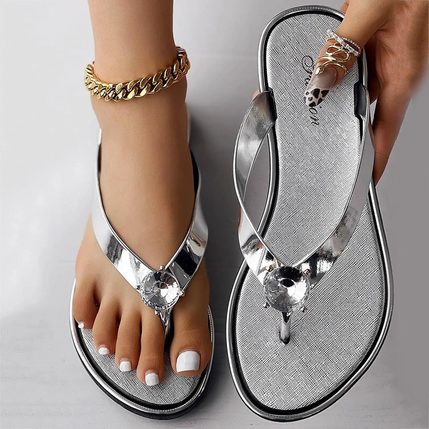 Women's Glossy Rhinestone Flip Flops Versatile Flip Flops Casual Slippers Cute