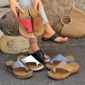 Women's Mid Heel Terrace Wedge Sandals, Faux leather upper, polyurethane sole and split toe design, summer comfort flip flop casual shoes