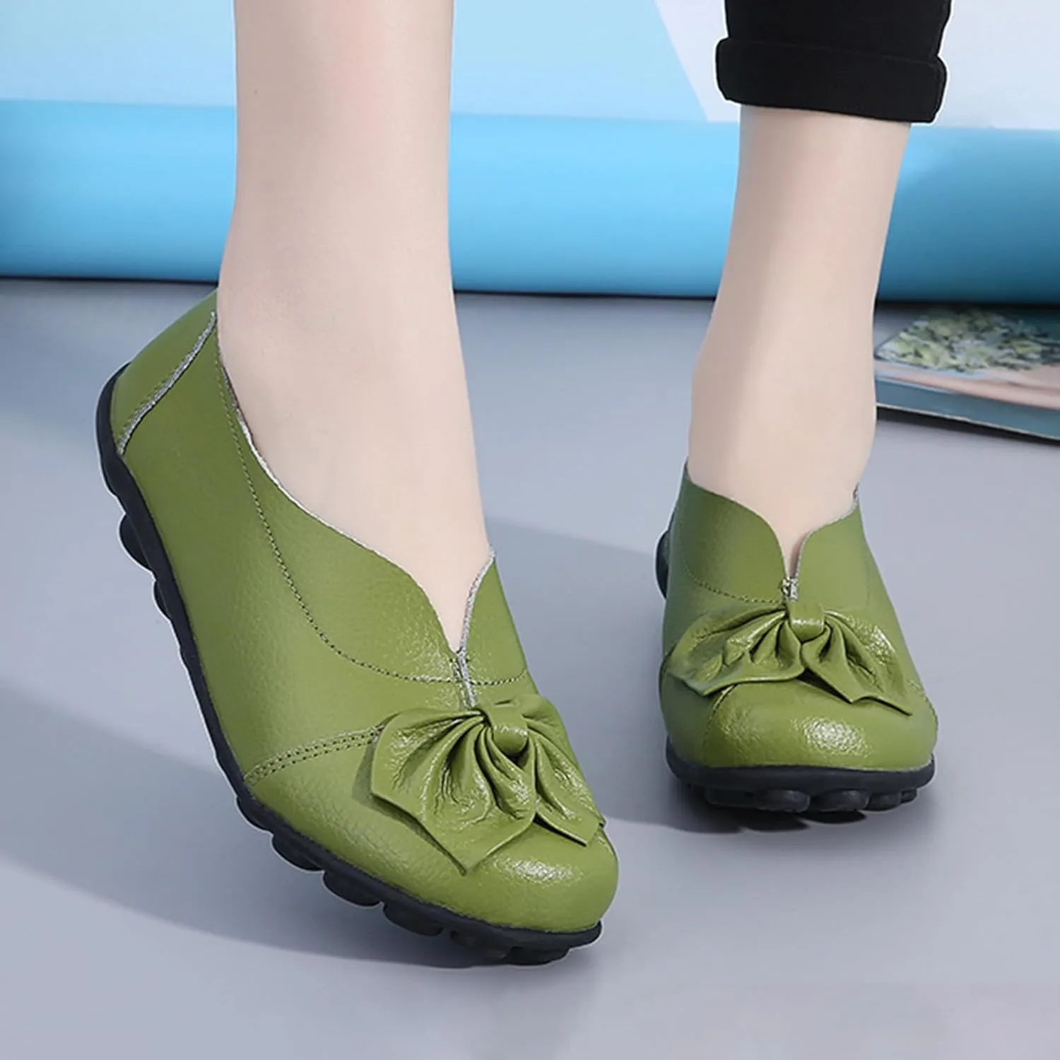 Women's Slip On Leather Loafers,Vintage Cute Handmade Bow Comfy Non-Slip Softsole Walking Casual Moccasins Dress Pumps