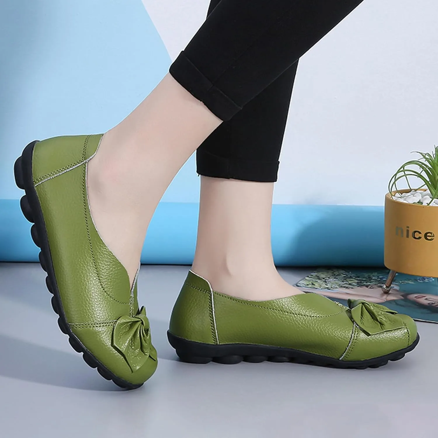 Women's Slip On Leather Loafers,Vintage Cute Handmade Bow Comfy Non-Slip Softsole Walking Casual Moccasins Dress Pumps