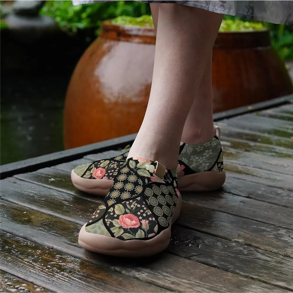 Women's Slip-On Loafers Painted Travel Shoes Walking Breathable Knit Mesh Ladies Fashion Art Sneaker